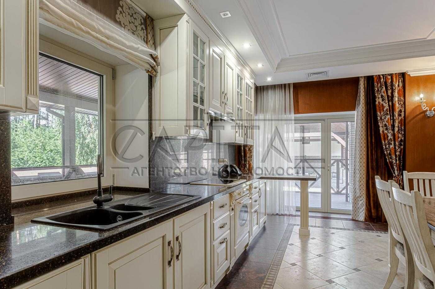 Продажа дома -НИЗ РЫНКА- с большой территорией-25с,комнаты с террасами
