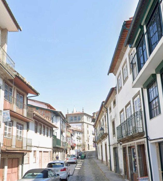 Quarto individual no centro Guimarães