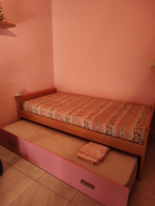 Mobília cor-de-rosa