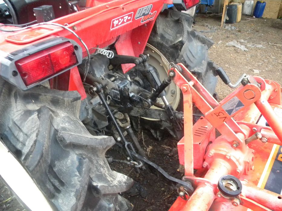 японский мінітрактор янмар фх 24 д