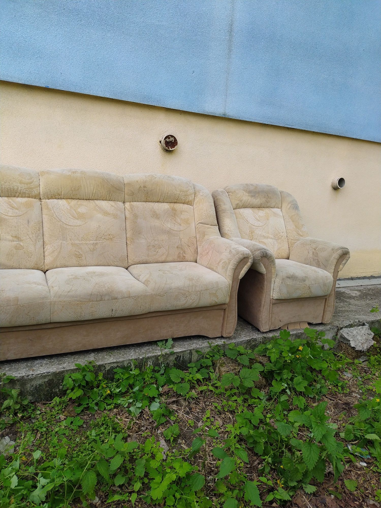 Продам діван плюс крісло бу.