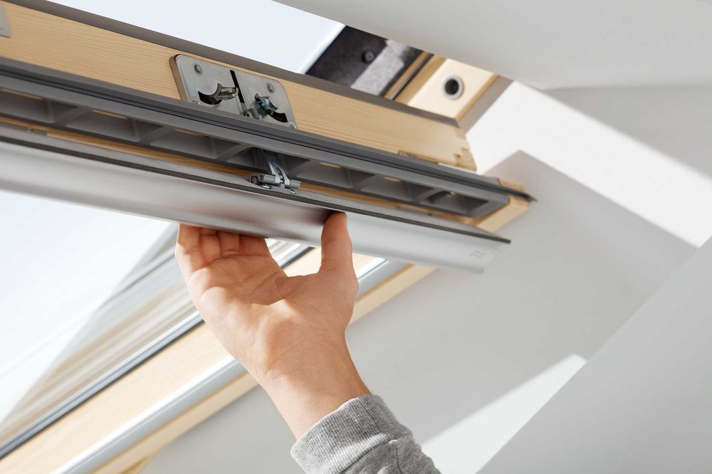 Okno dachowe - VELUX GLL 1061 MK06 78x118cm - trzyszybowe