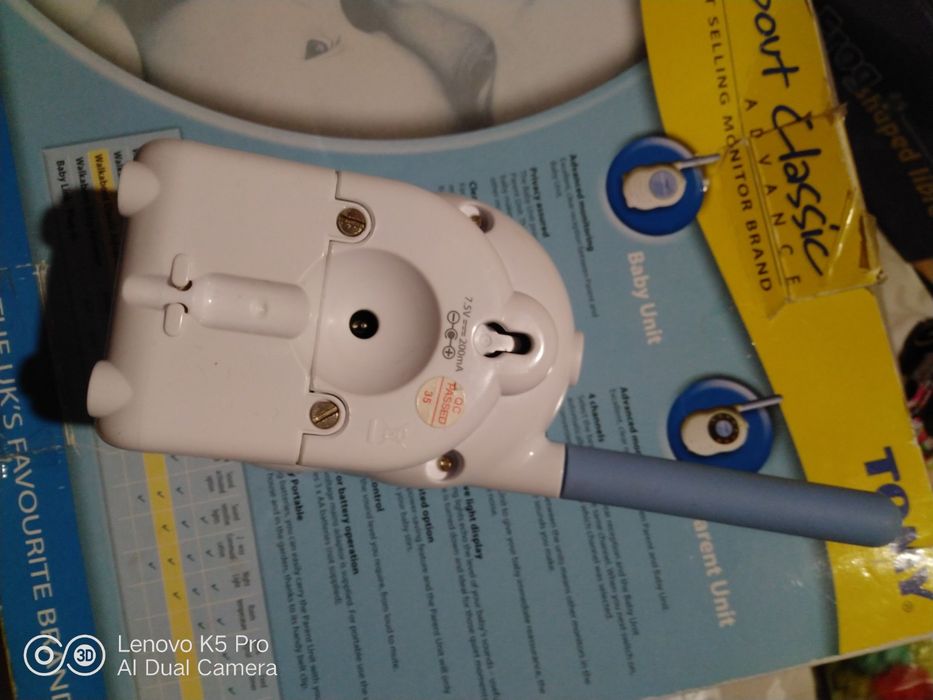 Радіоняня  рація Tomy двосторонняій зв'язок на 300 м