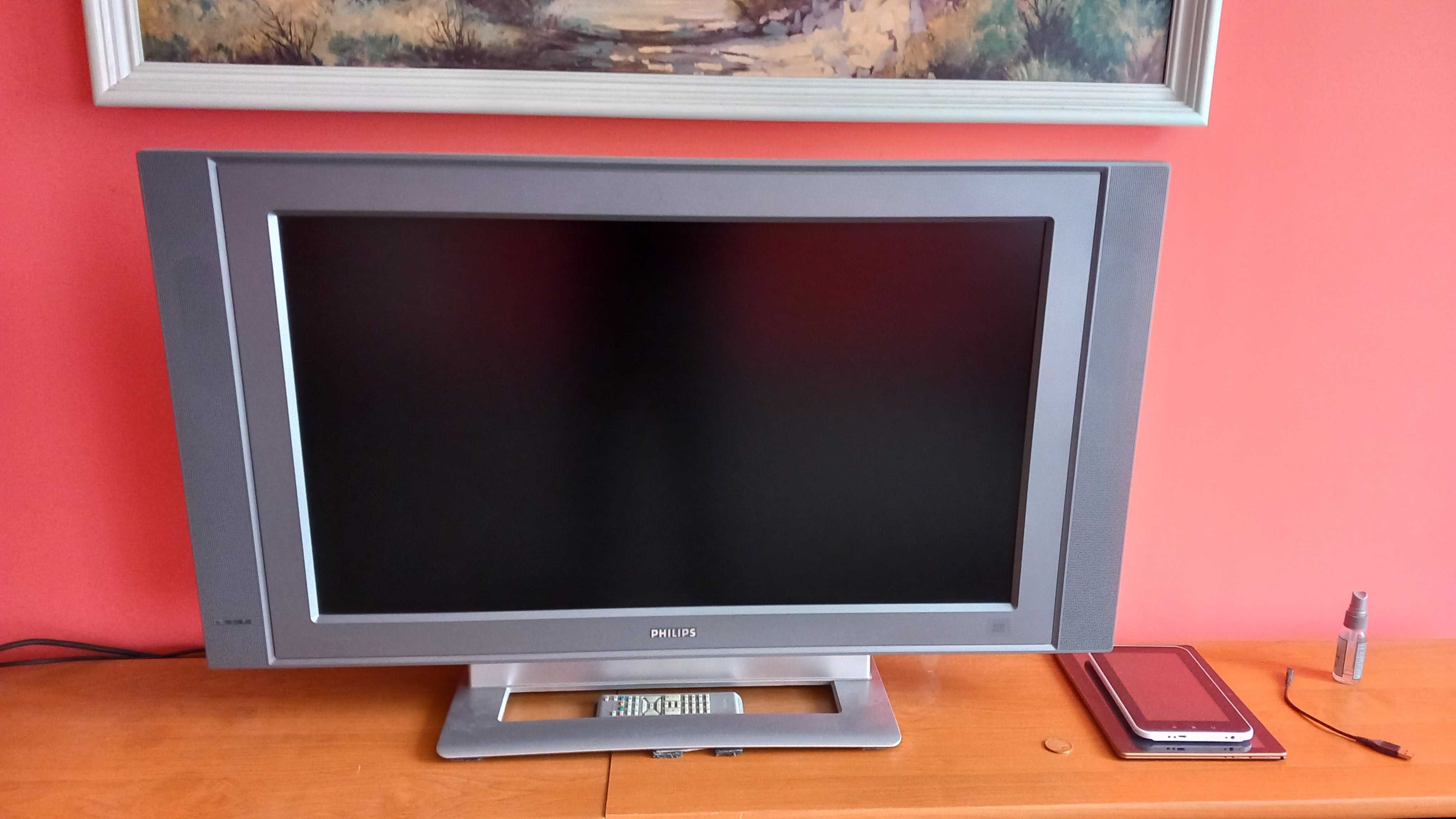 TV 32 " Philips z pilotem-100% sprawny.