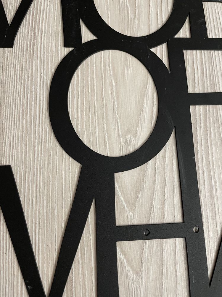 Metalowa ozdoba na sciane loft duzy czarny designerski napis Westwing