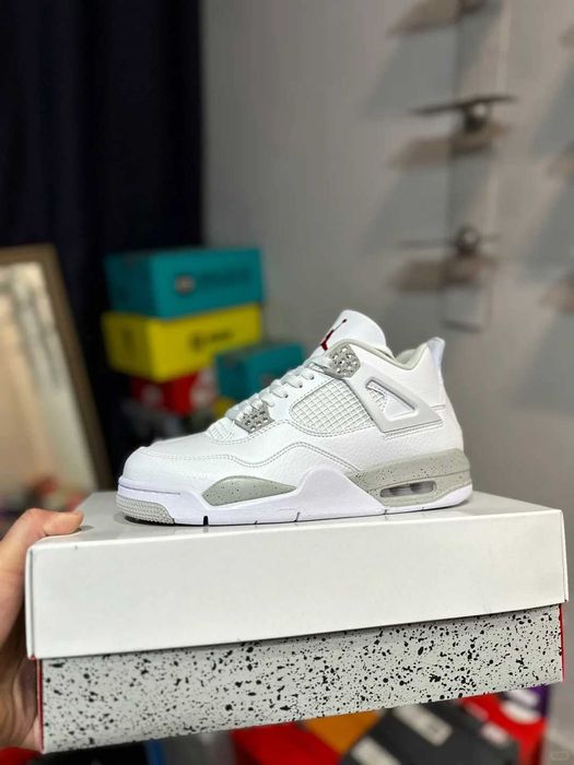 Buty-Trampk-Jordan 4 retrotechwhiteOre R.40