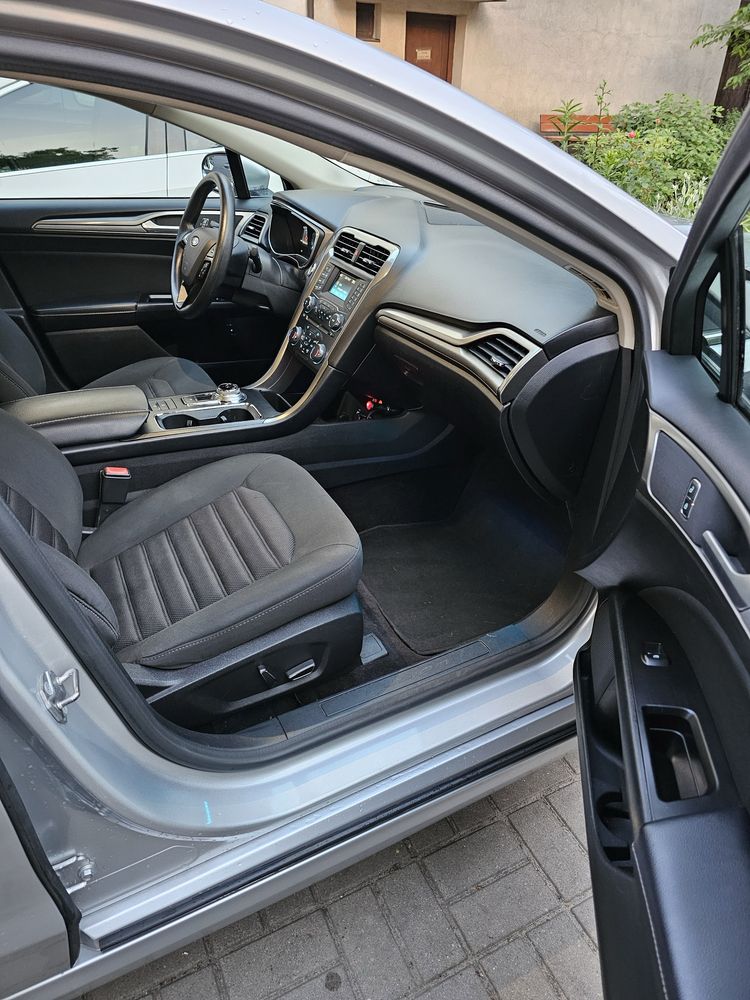 Ford Fusion Mondeo Hybrid