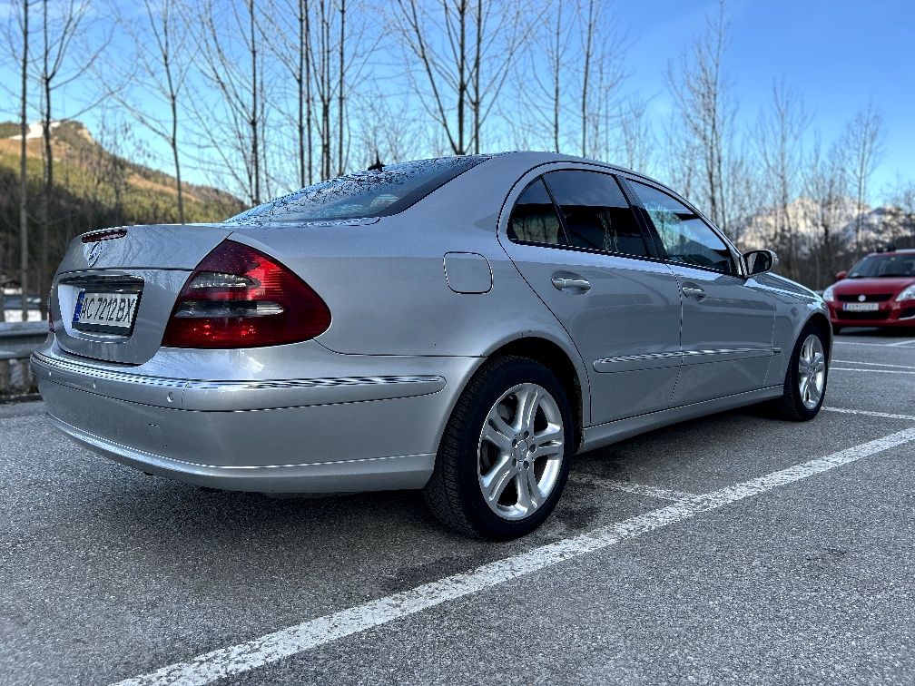 Mercedes-Benz w211