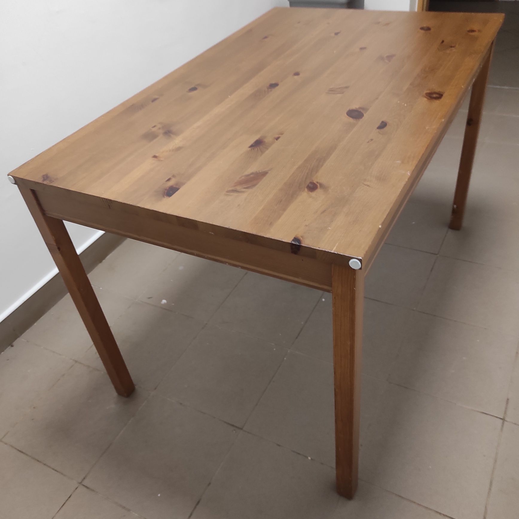 Stół drewniany sosna Ikea