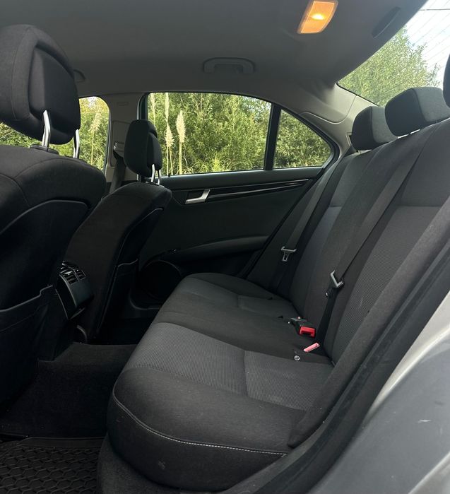 Mercedes-Benz C220 CDI BlueEfficiency 170cv 2011-Nacional [265.000km]