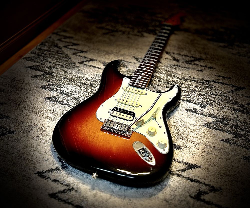 Fender American Ultra Stratocaster HSS Ultraburst 2023 (Zamiana)