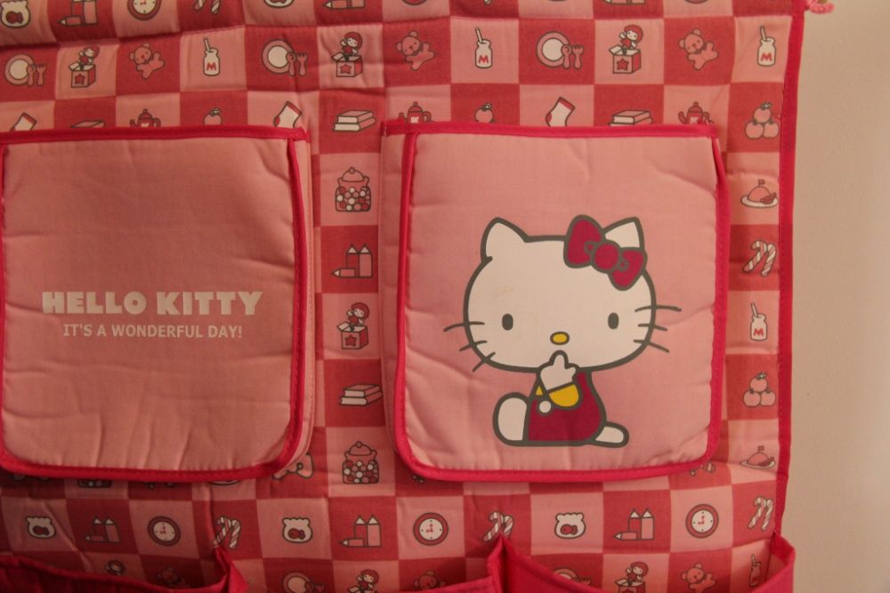 Sapateira Hello Kitty