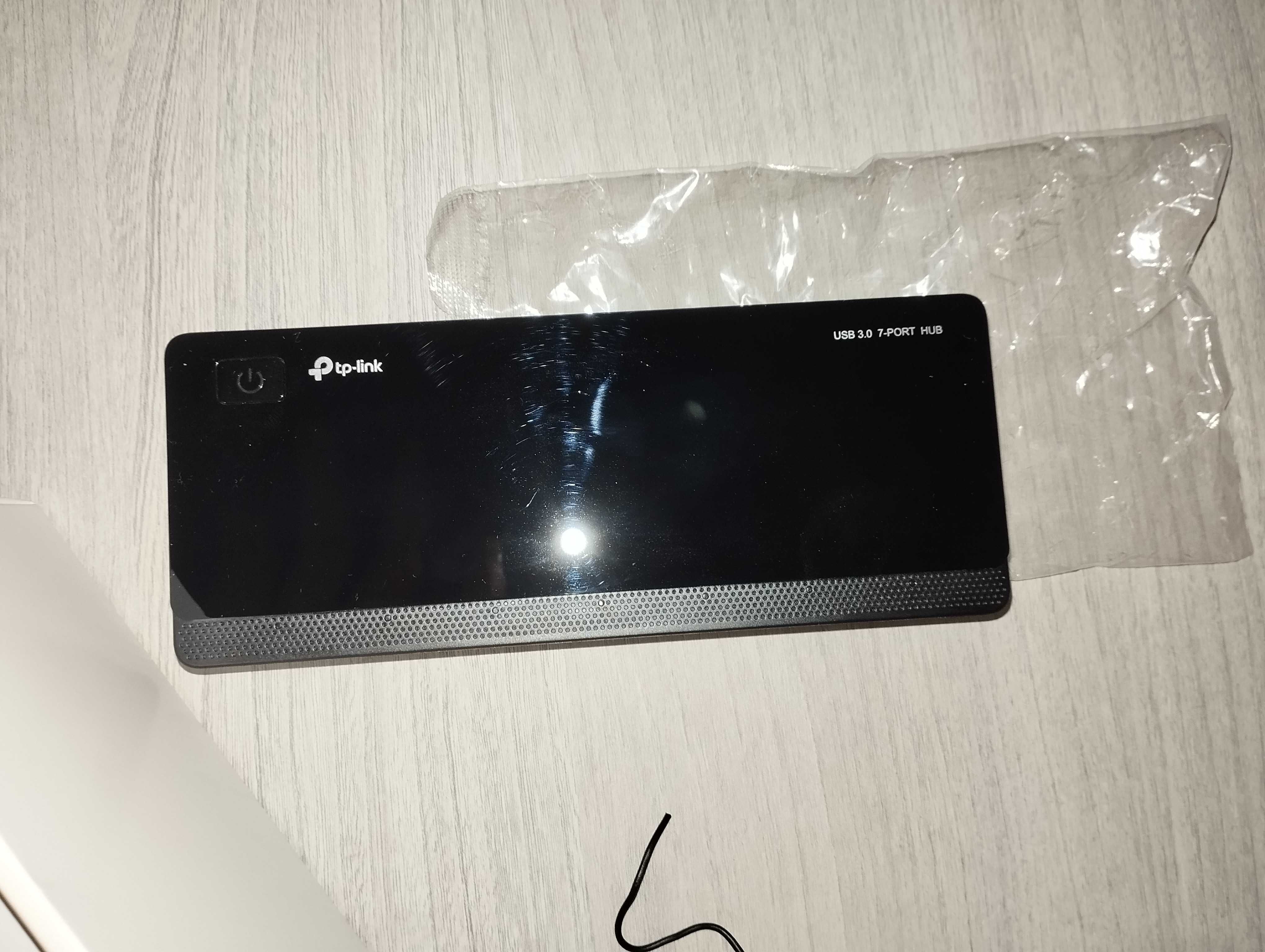 TP Link UH700 USB port hub