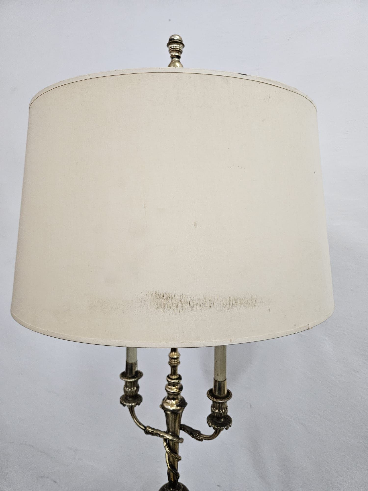 Lampa podłogowa z abażurem Francja