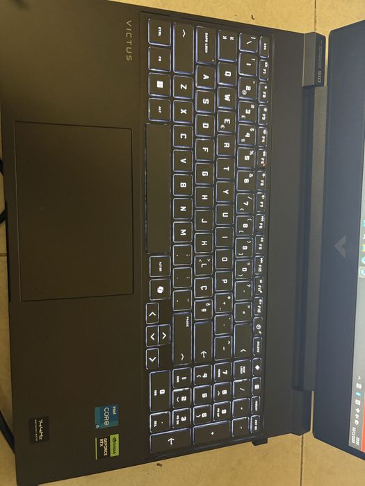 HP VICTUS 15-fa2705np (Intel i5-13420H, 16GB, RTX 4050ti) gaming