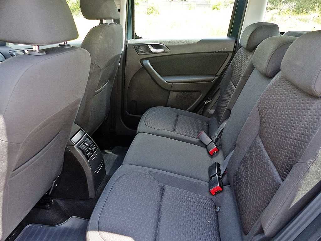 Skoda Yeti 2.0 TDI*4x4*EXPERIENCE*Climatronic*Alu*Xenon*Panorama*Elekt