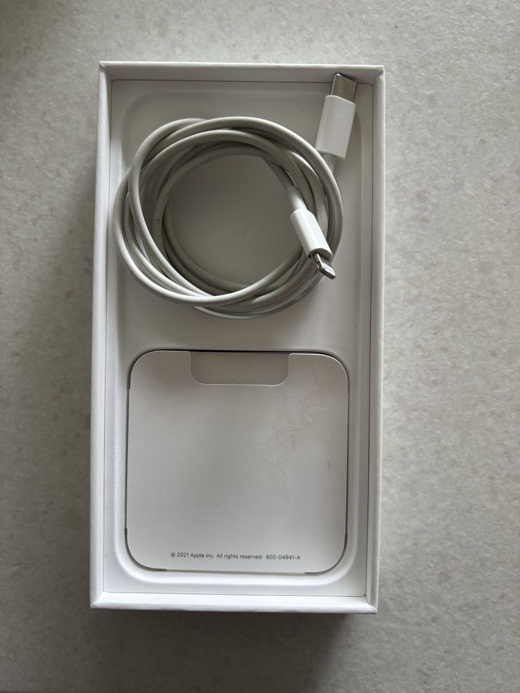 iPhone 13 128 GB – Midnight – Stan bardzo dobry – bateria 92%