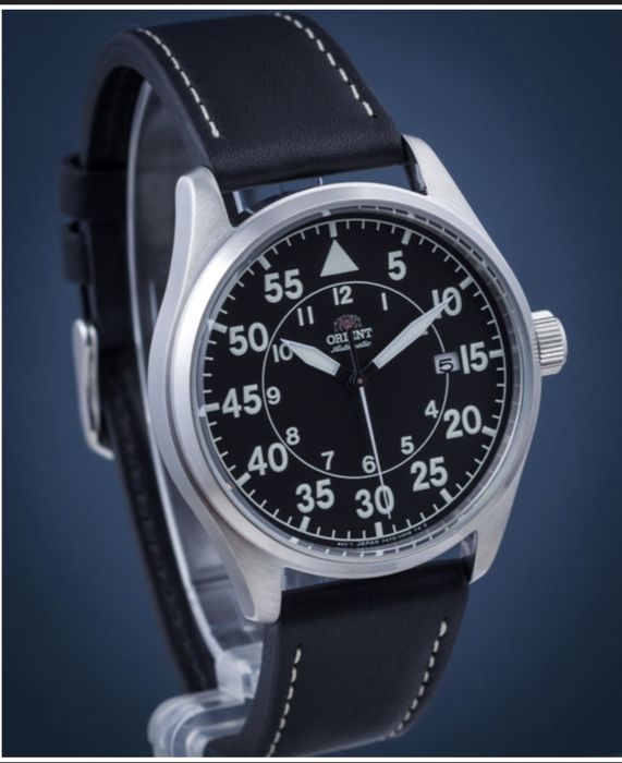 Продаю чоловічий годинник Orient RA-AC0H03B10B