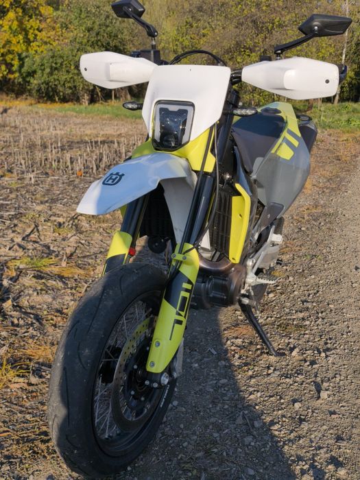 Husqvarna 701 SM SUPERMOTO
