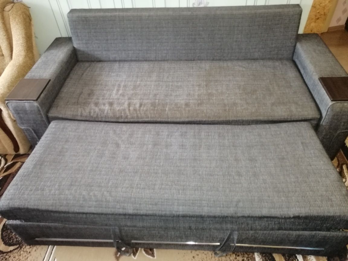 Продам диван двухспальний