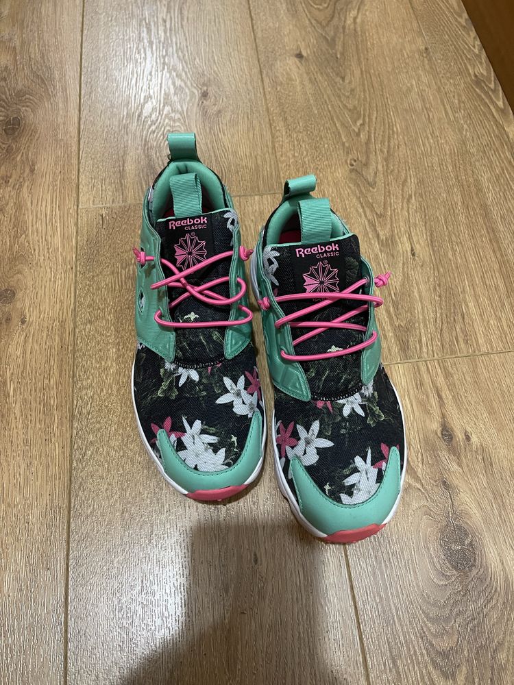 Sapatilhas reebok tamanho 36,5