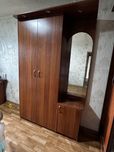 Шафа для одягу з дзеркалом , для спальні чи передпокою