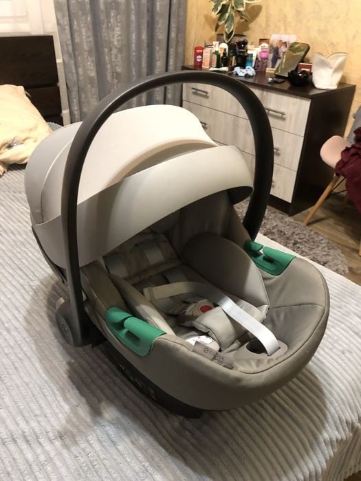 Автокрісло Cybex Aton S2