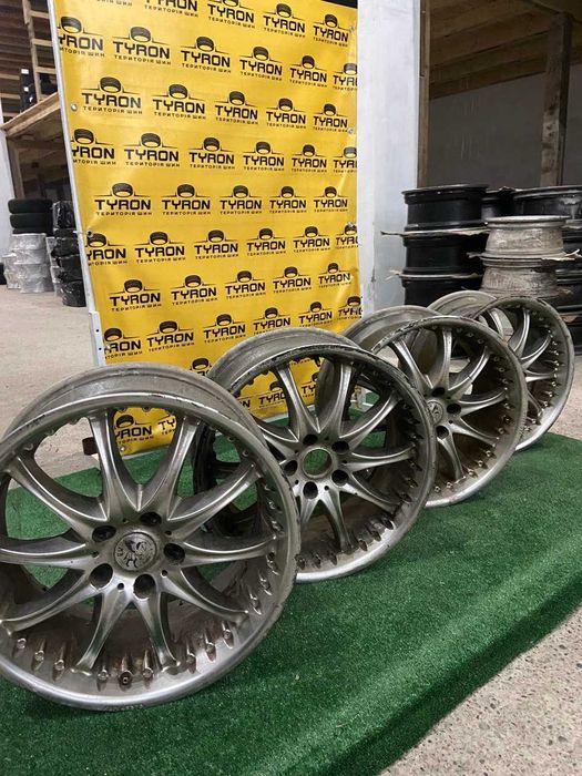 Титанові диски R18 5*112 8J ET35 DIA75 комплект, як нові