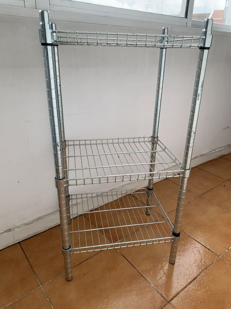 Estante da linha Omar-ikea