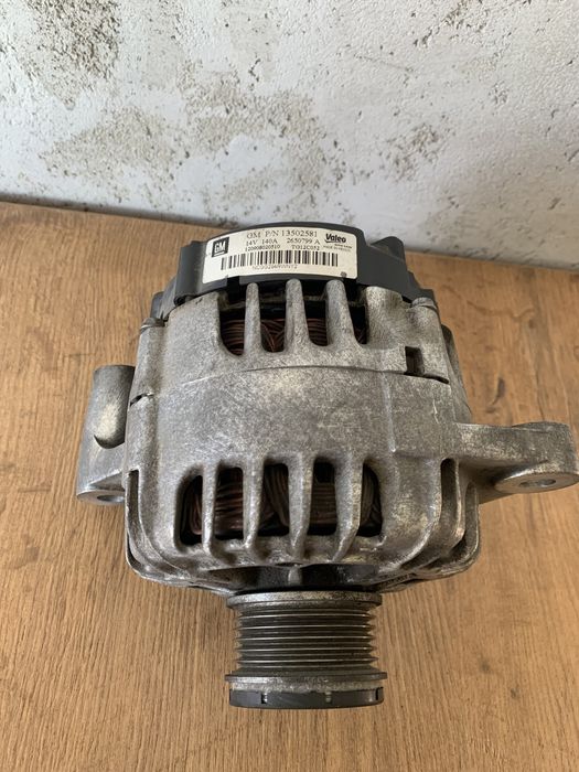 Alternator Opel Insignia Astra J 2.0 CDTI 140A