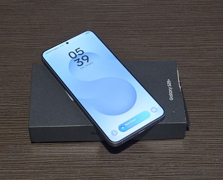 Smartfon SAMSUNG GALAXY S25+ 12GB/256GB (4013)