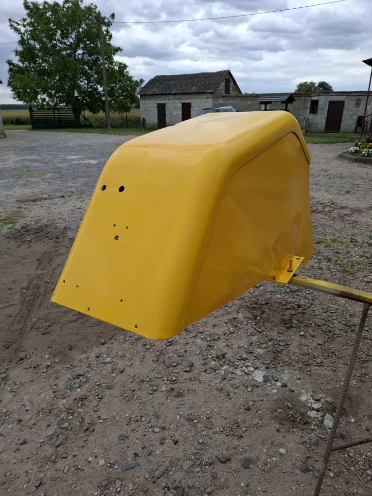 Błotniki i maska c330