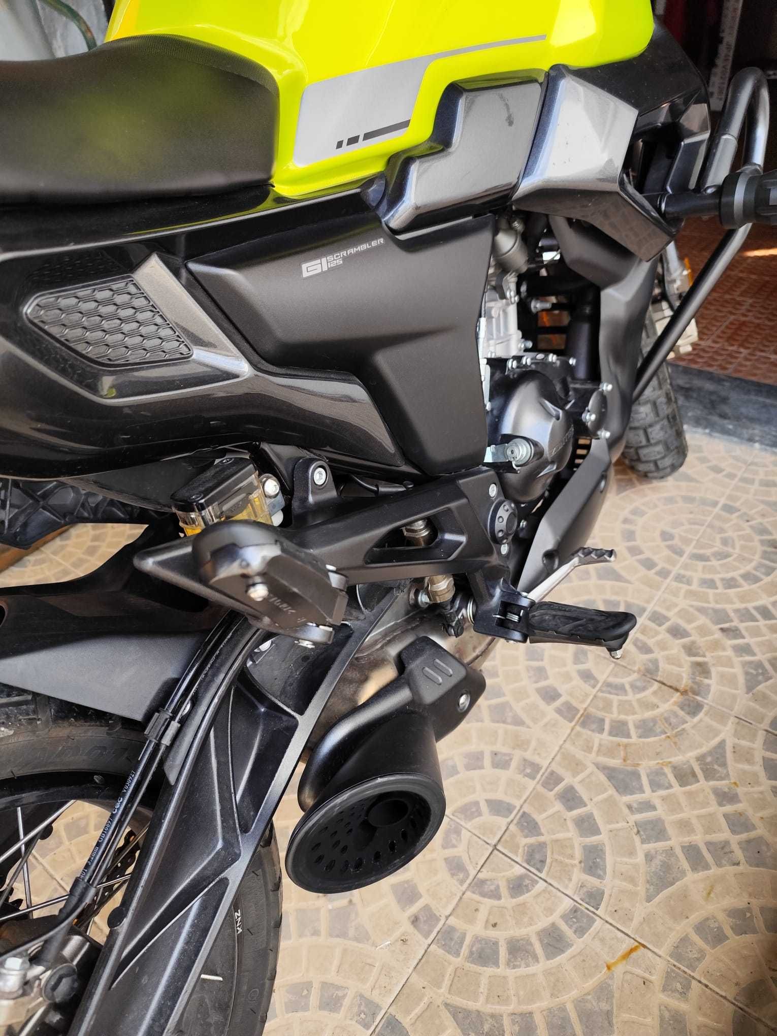 Mota Zontes ZT 125 G1X, como nova 2717Km