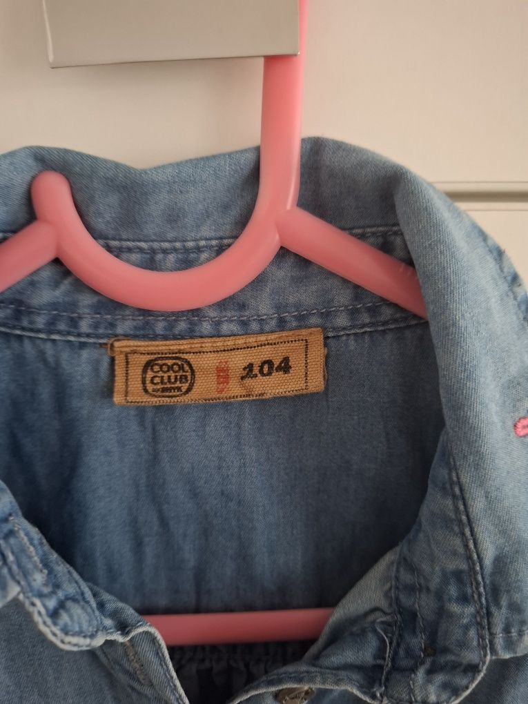 Sukienka z cienkiego jeansu 104