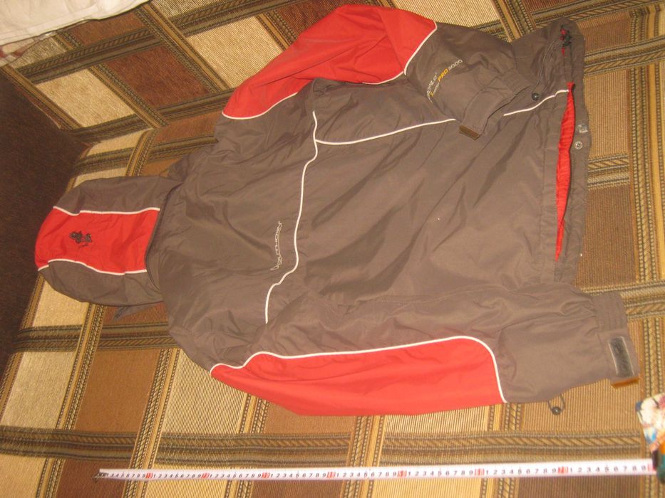 Мужская осенняя куртка,размер 48-50 (М).