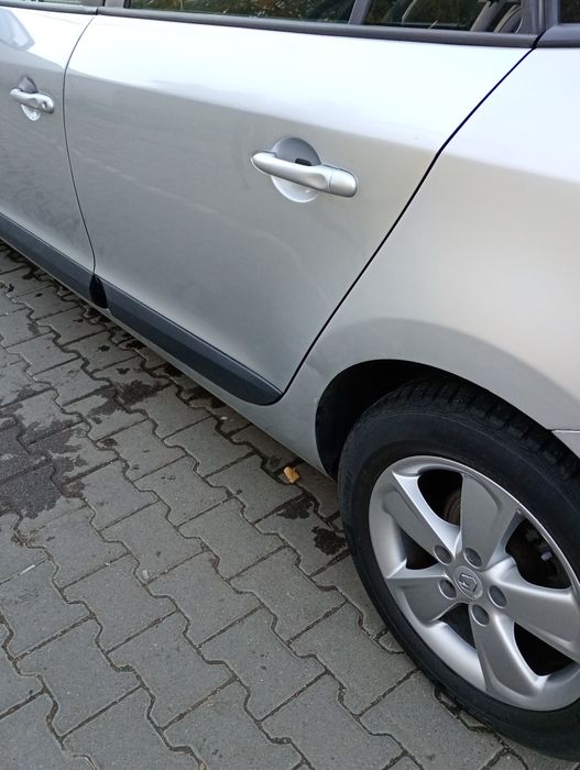 Продам Меган 2013