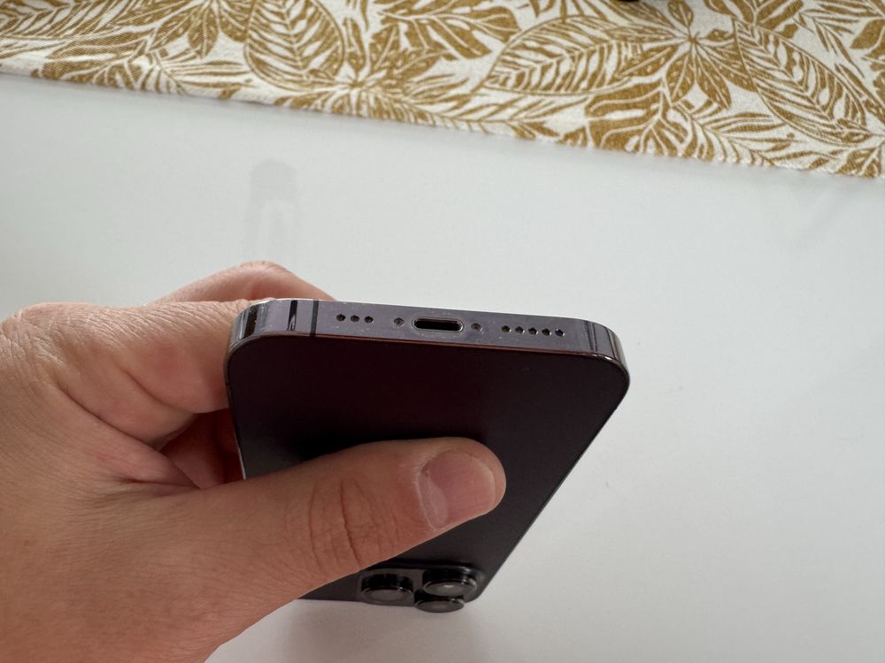 iPhone 14 PRO / stan bardzo dobry