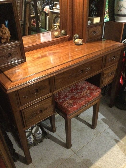Toucador Secretária banqueta Madeira maciça de Pau Rosa China Anos 50