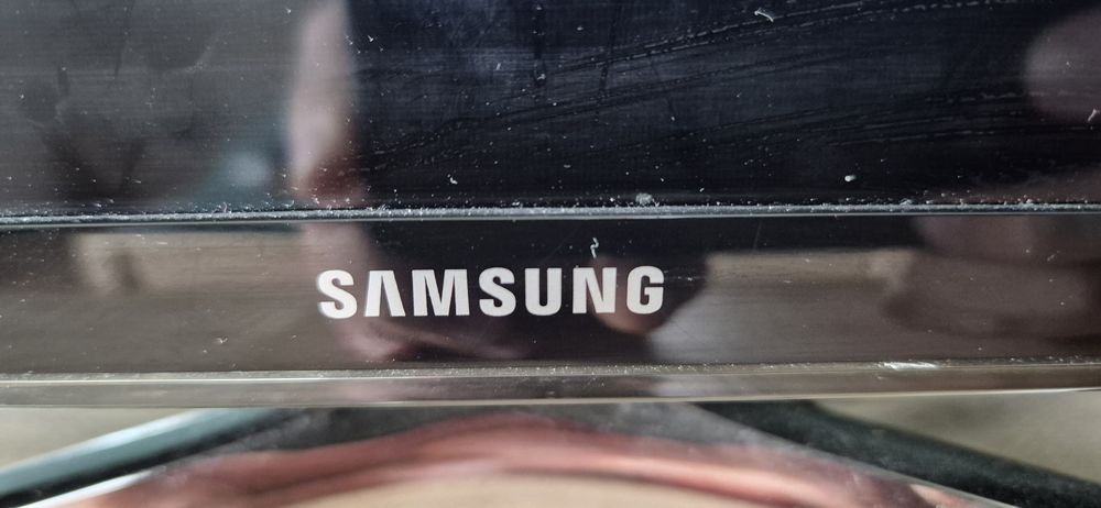 Telewizor Smart Samsung 48 cali, USZKODZONY