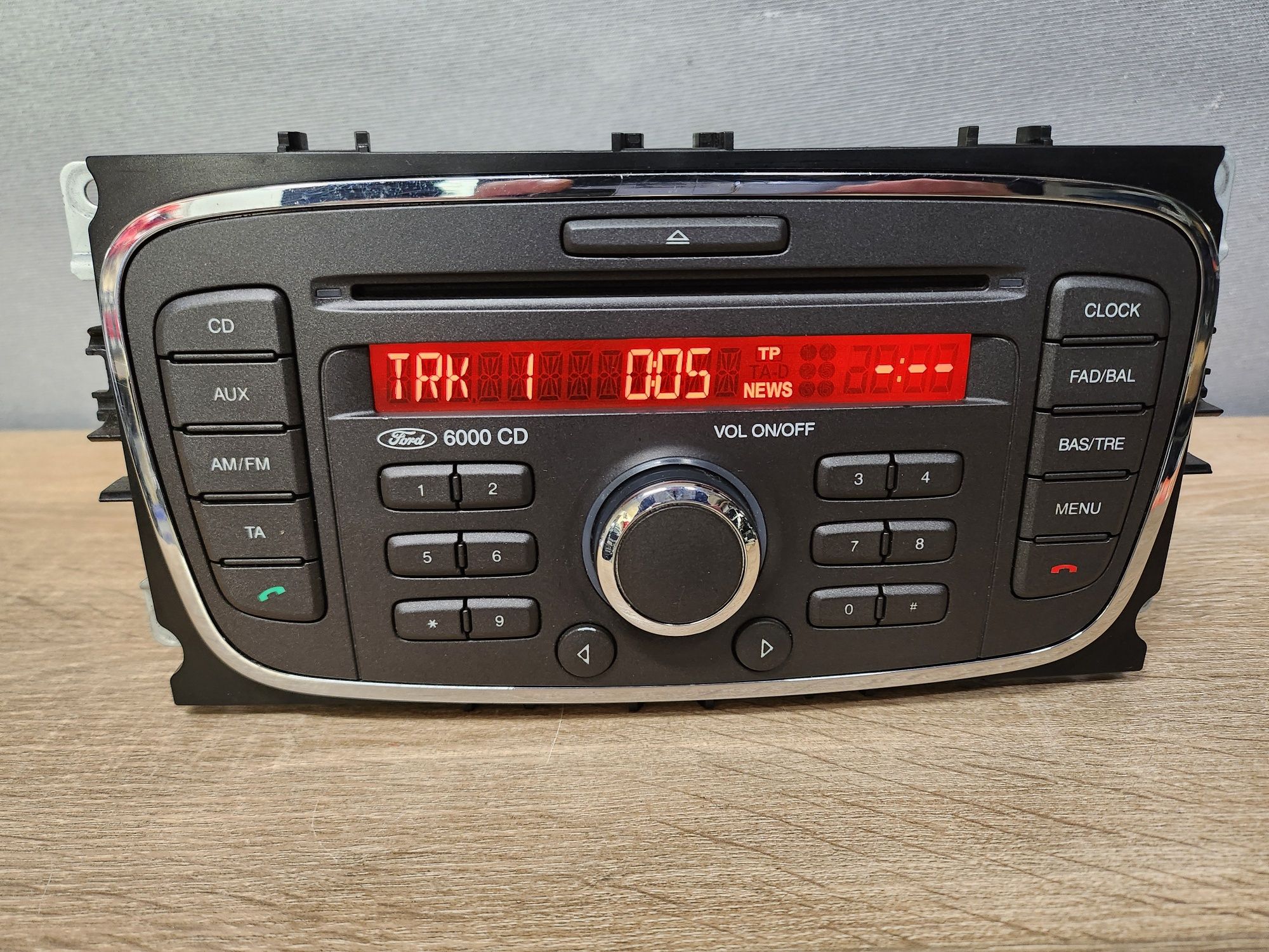 Radio samochodowe Ford 6000 CD AUX + kod / Focus Mondeo Kuga KW-2000