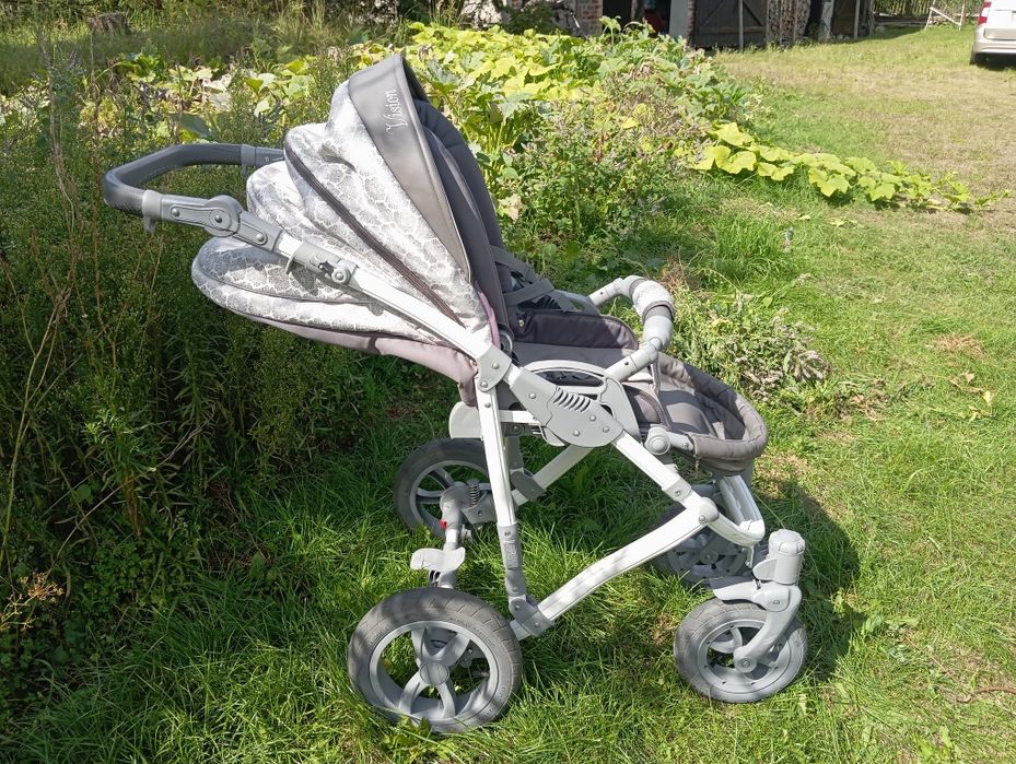 Wózek dziecięcy 2w1 gondola i spacerówka