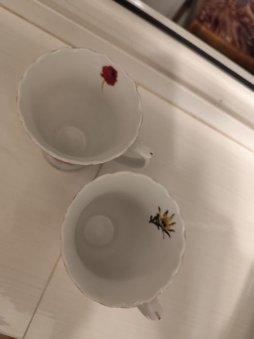 2 чашки, итальянская керамика, фарфор.