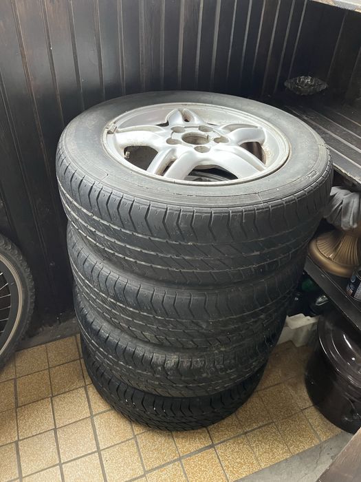 Продам диски «Хонда» (5 болтів) з гумою (195/65/R15)