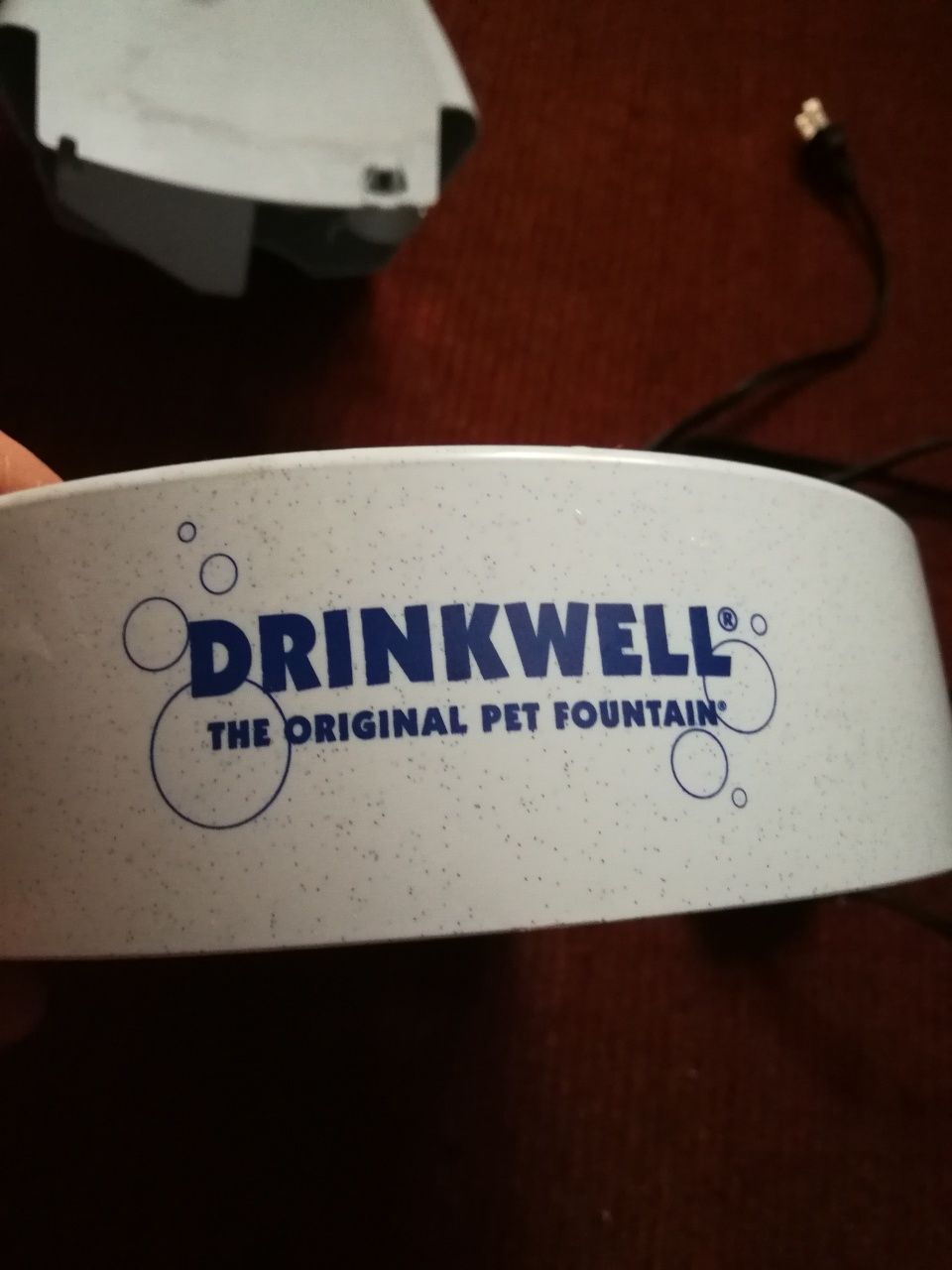 Поилка для домашних животных. Drinkwell.