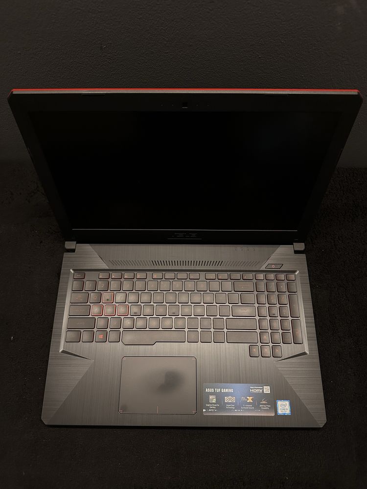 Laptop Gamingowy Asus Tuf Gaming FX504GD_FX80GD