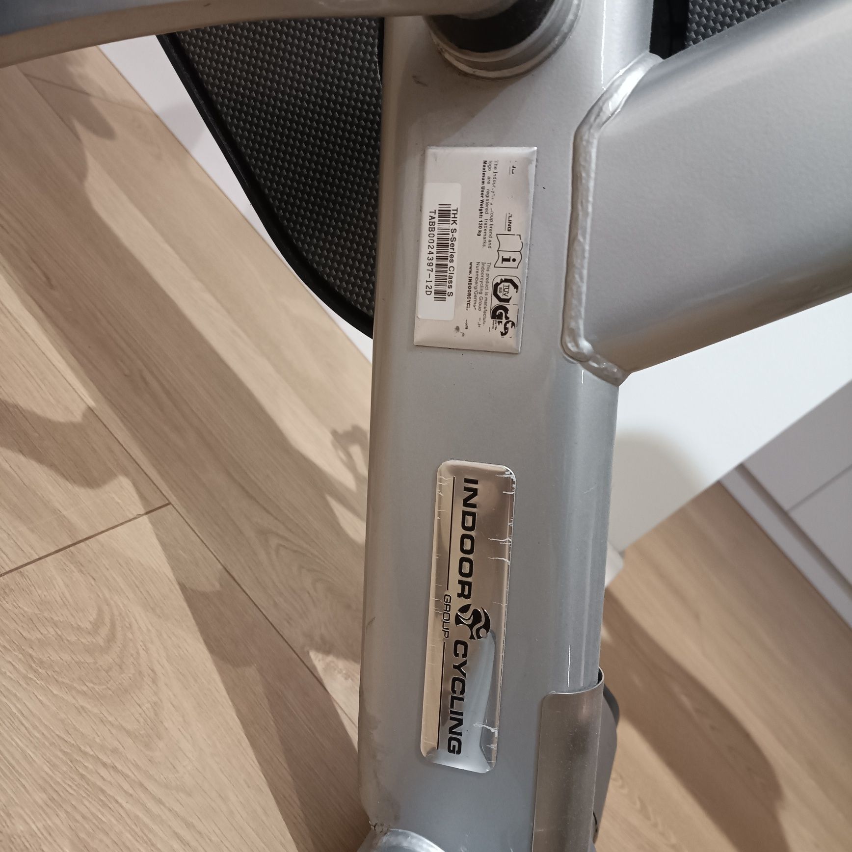 Rower stacjonarny spinningowy Tomahawk S-Series - napęd paskowy