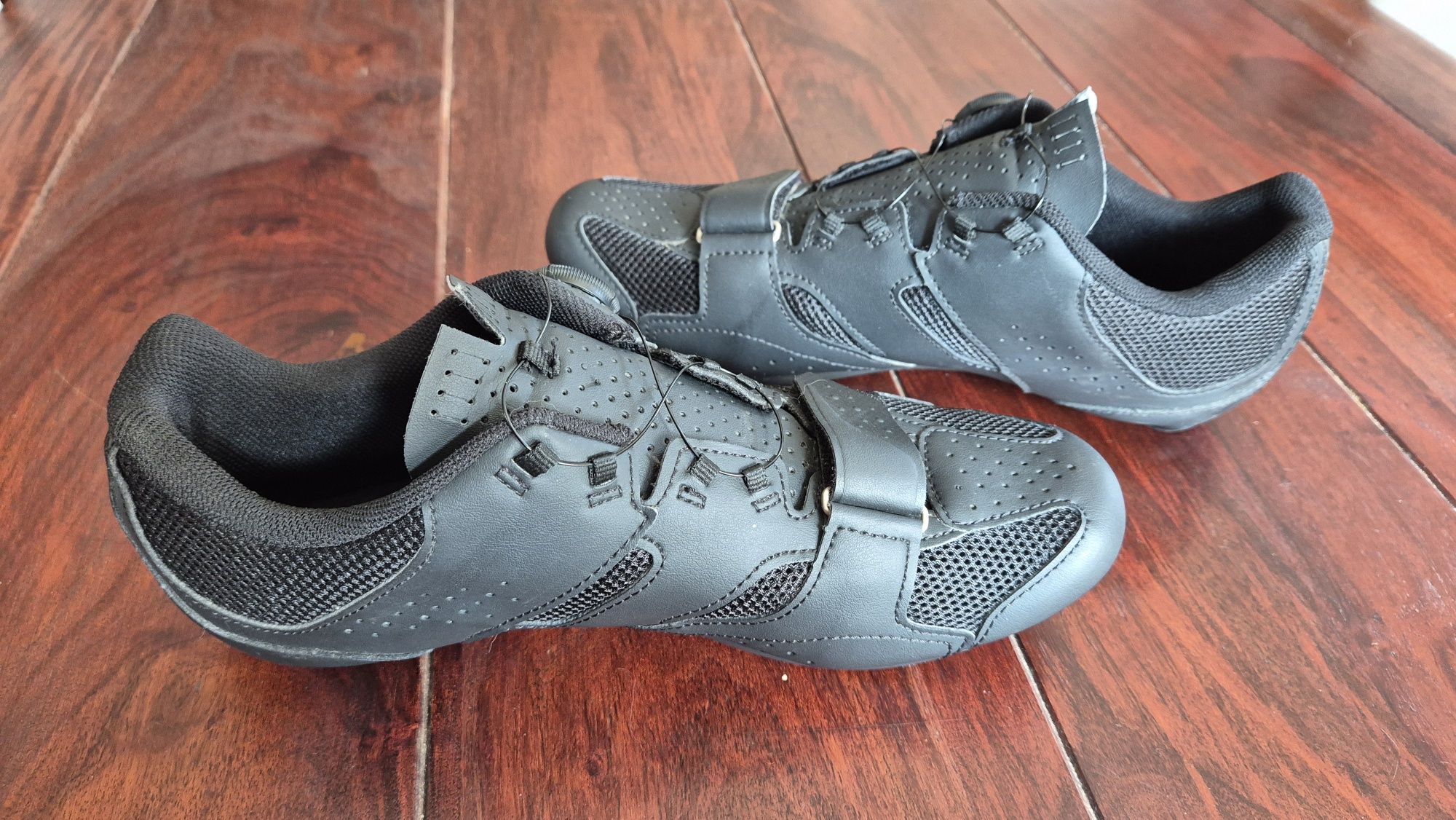Buty szosowe SPD SL GIRO Savix BOA II r. 43