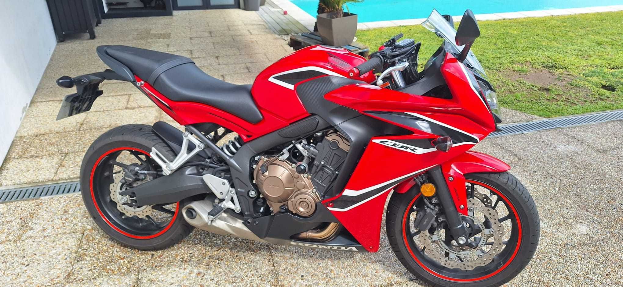 Honda CBR 650F (66 Kw- 90Cv)