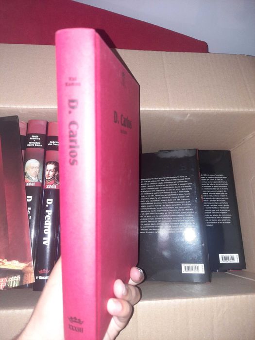 Coleção Reis de Portugal completa [sem uso].Círculo dos Leitores.