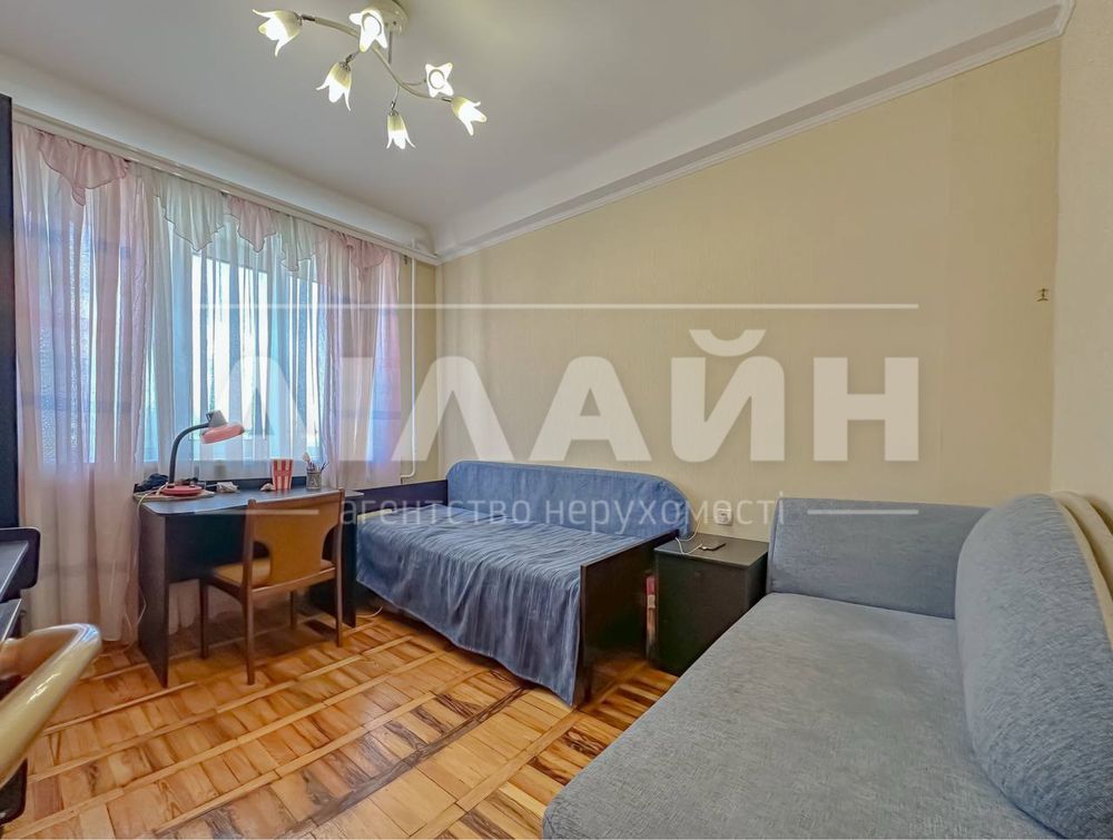 Краща локація! 3кім. квартира у Центрі Міста!